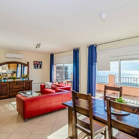 Denise リョレート・デ・マル